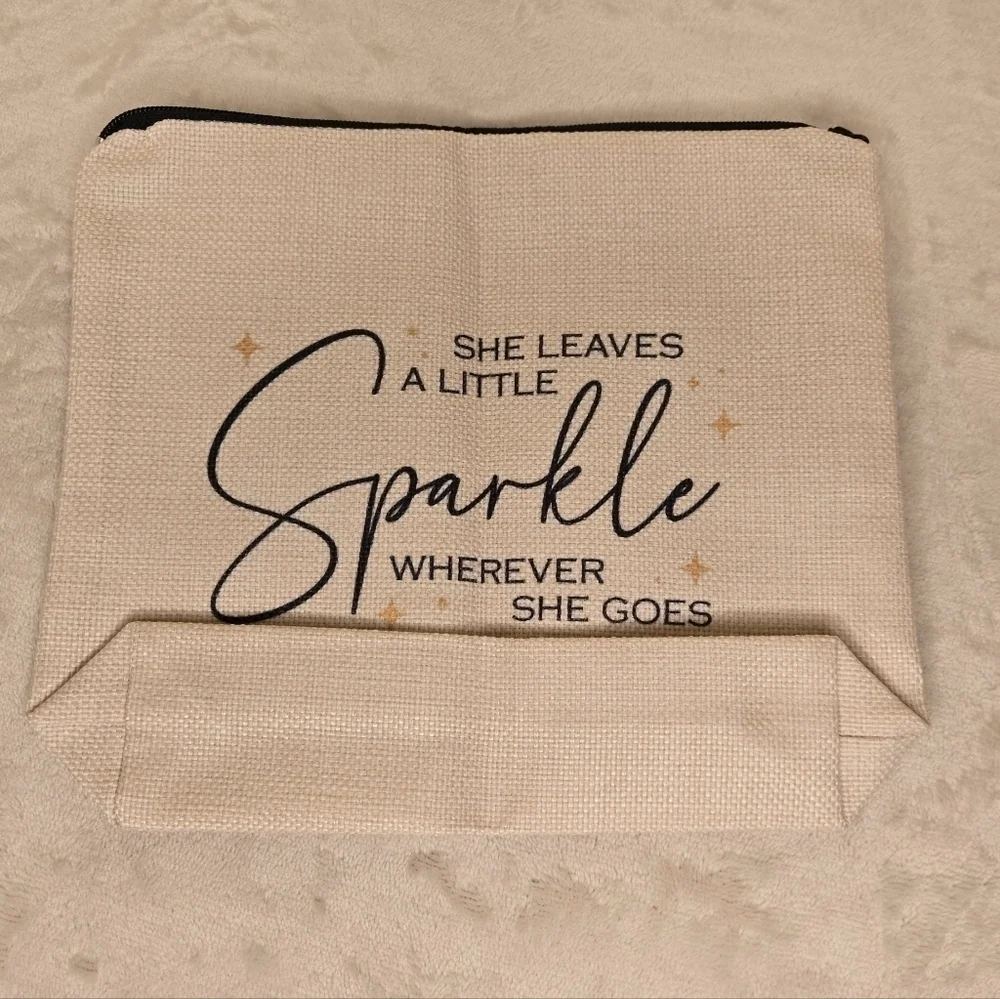 She Leaves a Little Sprakle Wherever She Goes Make-Up Bag Pouch